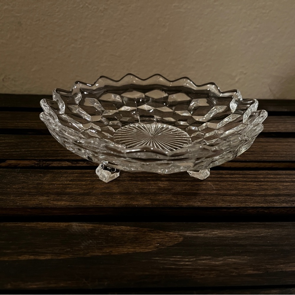 Vintage American Fostoria Bowl with feet